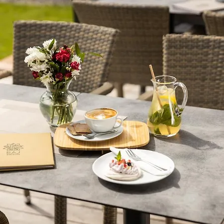 Raj Zdravia * Bratislava