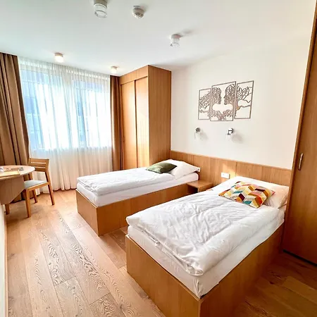 Hotel Raj Zdravia